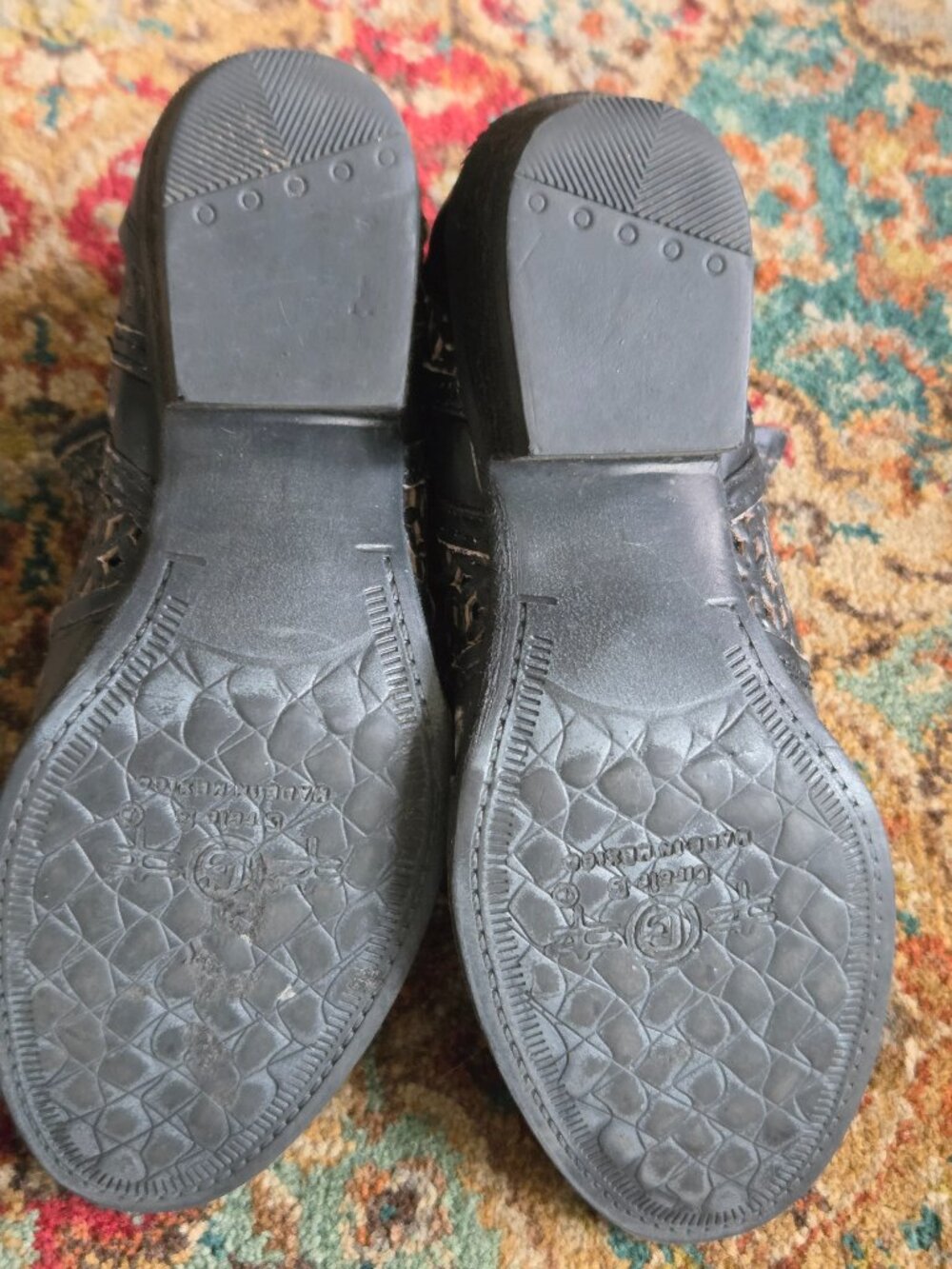 Circle G Distressed black ankle boots